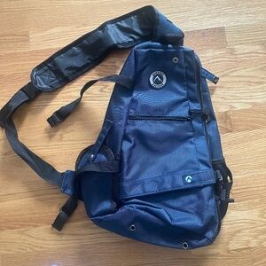 AURORAE Yoga Mat/Gym Cross-body Travel Sling Back Pack.